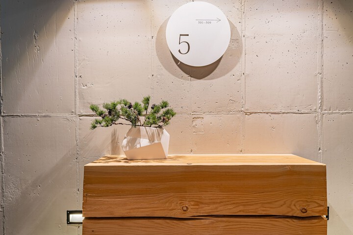 Ballroom/Hall 41 of 43