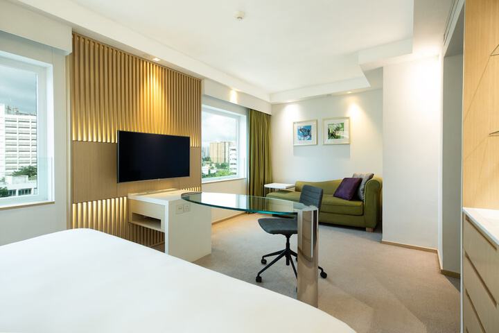 Room 38 of 220