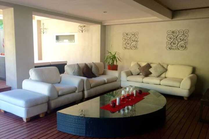 Room 16 of 27