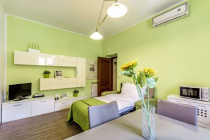 Room 18 of 26