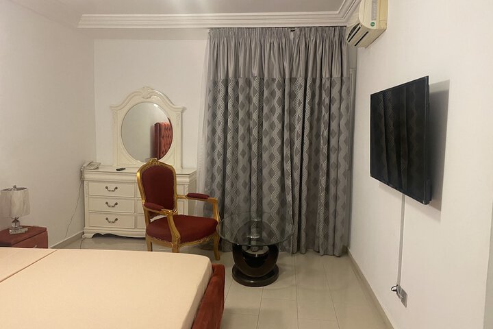 Room 9 of 52