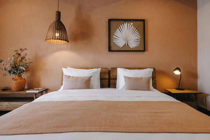 Room 10 of 72