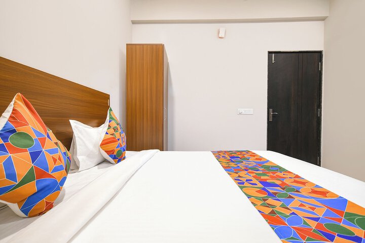 Room 17 of 29