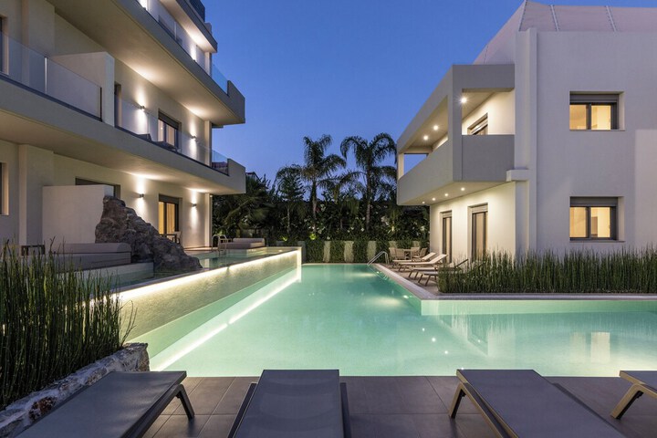 Pool 153 of 214