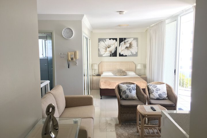 Room 4 of 21