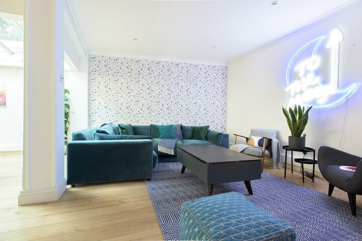 Room 21 of 29