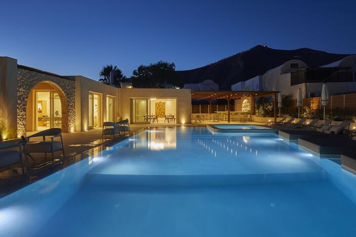 Pool 105 of 122