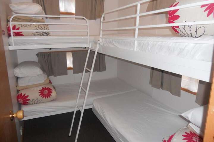 Room 12 of 85