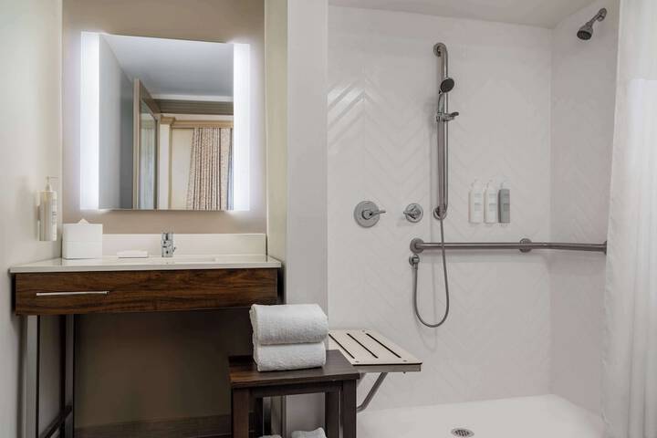 Bathroom shower