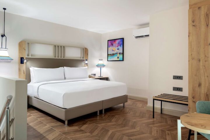 Room 20 of 167