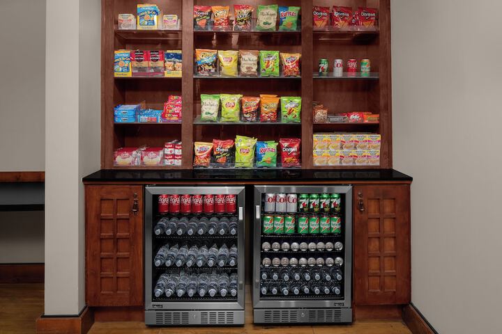 Snack bar