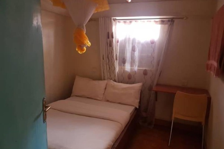 Room 13 of 29