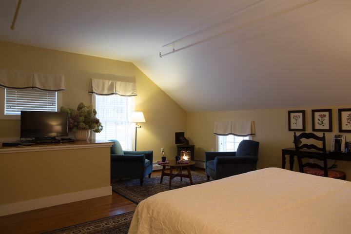 Room 5 of 48