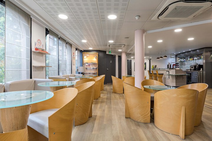 Dining Photos
