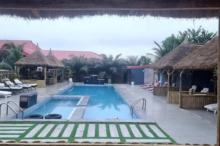 Pool 27 of 107
