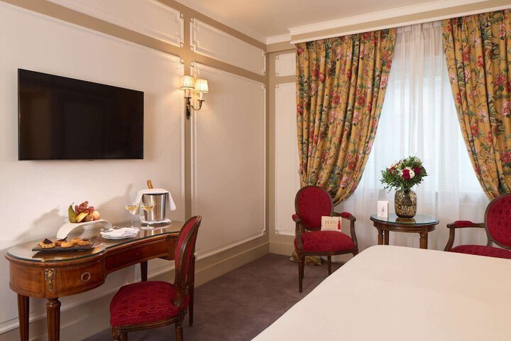 Room 38 of 149