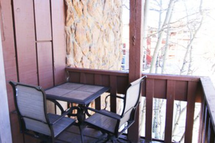 Terrace/Patio 4 of 40