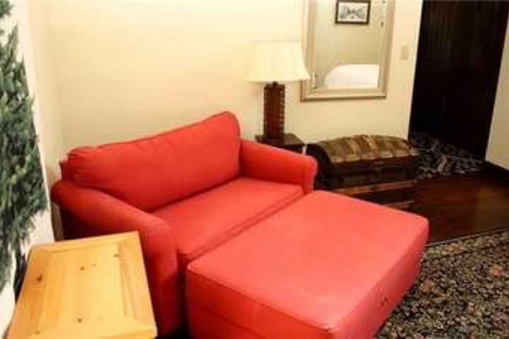 Room 13 of 20