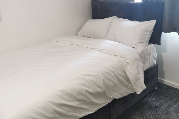 Room 32 of 69