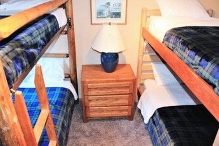 Room 47 of 195
