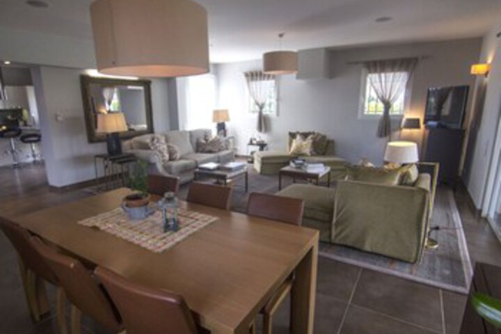 Room 4 of 22