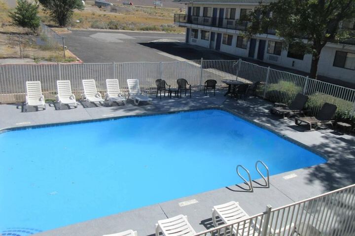 Pool 41 of 64
