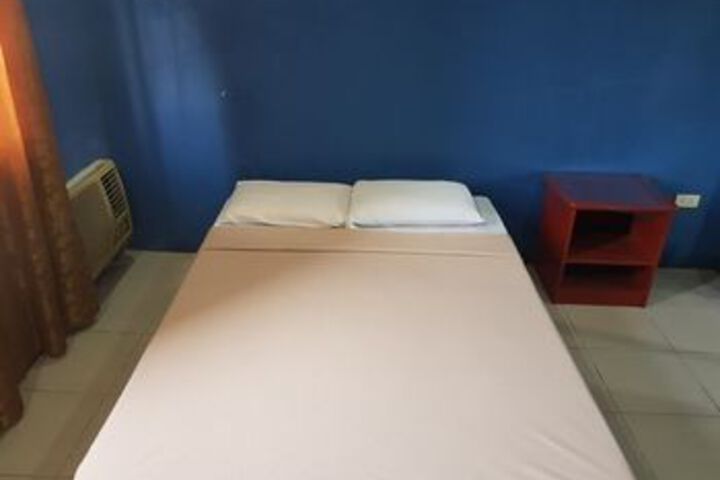 Room 12 of 26