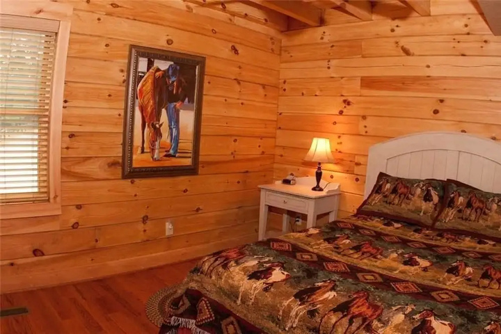 Room 3 of 8