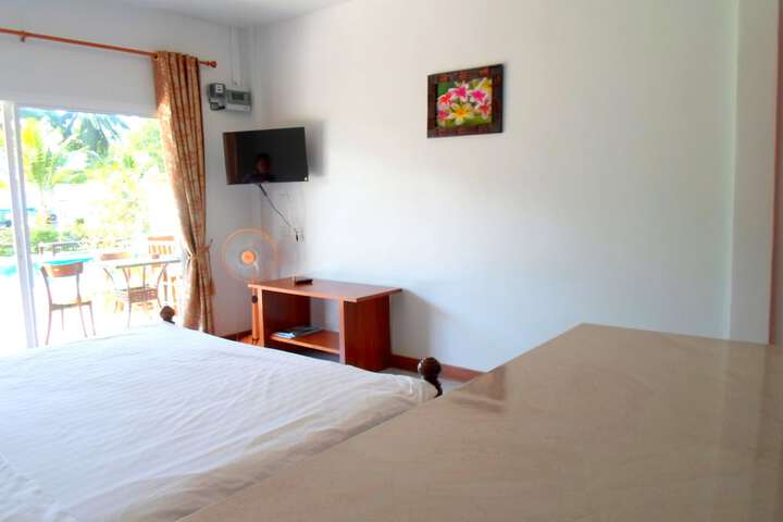 Room 11 of 31