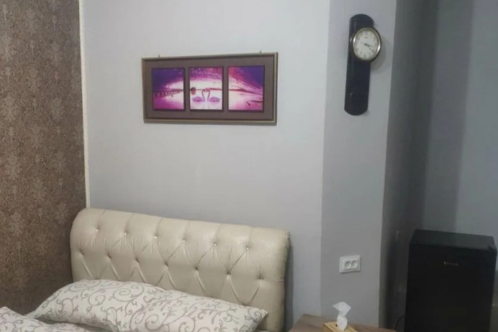 Room 3 of 10