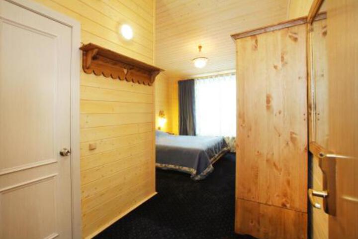 Room 88 of 91