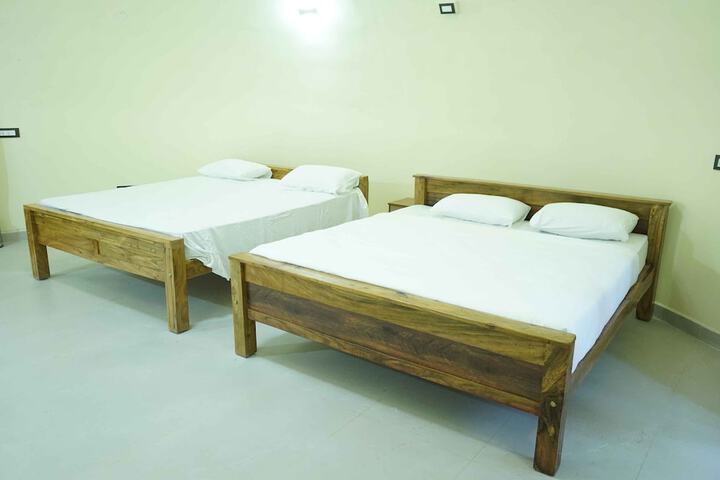 Room 6 of 7