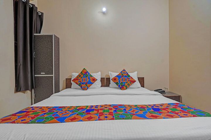 Room 15 of 26