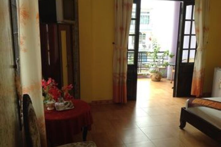 Room 52 of 71