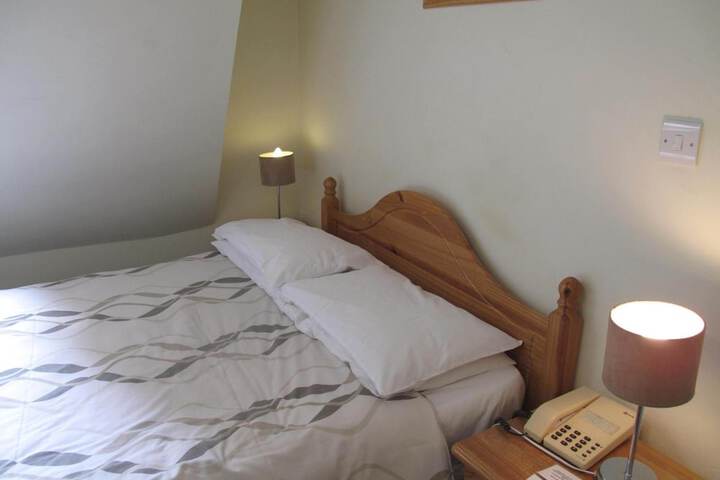 Room 15 of 39