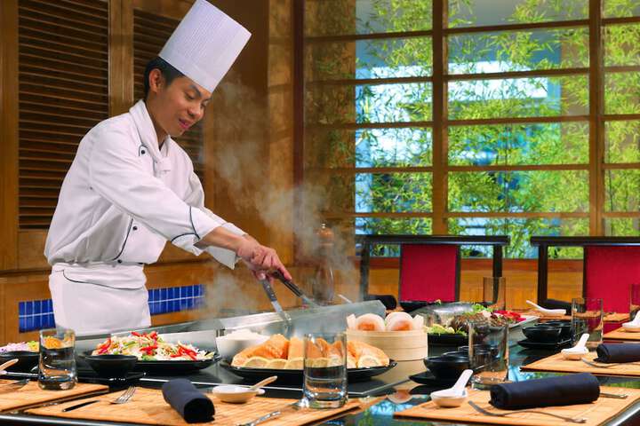 Dining 83 of 131