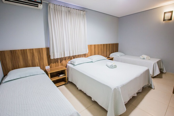 Room 8 of 40
