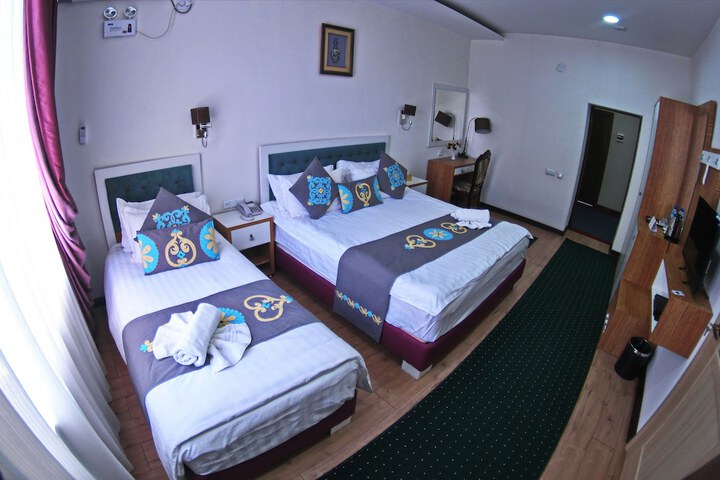 Room 13 of 51