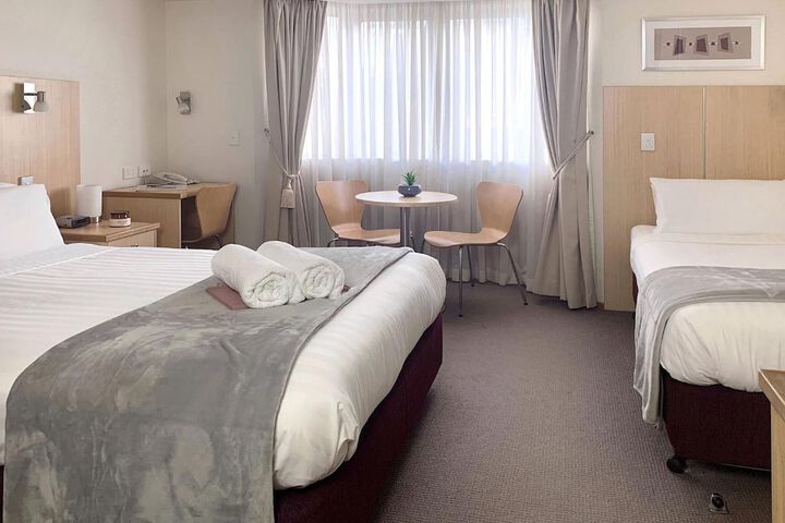 Room 15 of 38