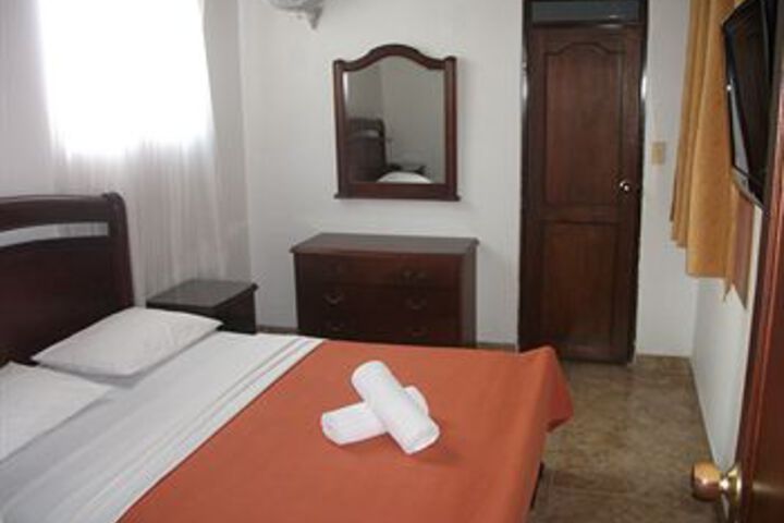 Room 15 of 25