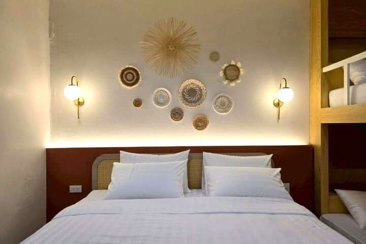 Room 19 of 86