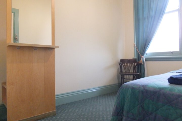 Room 19 of 52