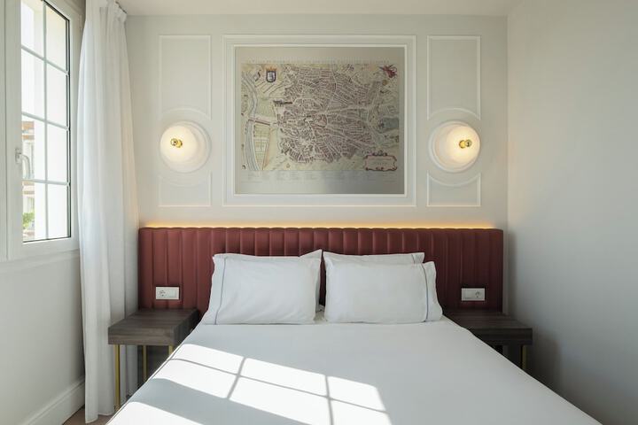Room 18 of 36