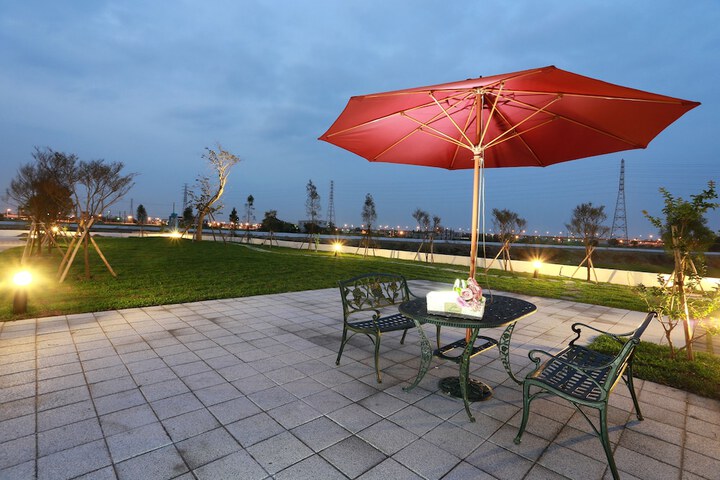 Terrace/Patio 36 of 42