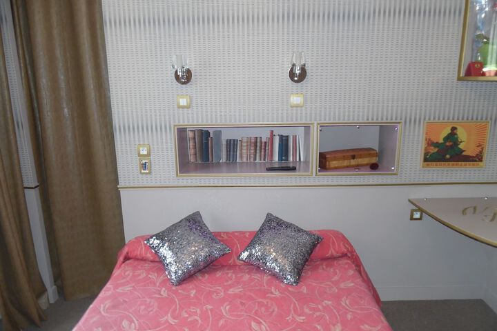 Room 3 of 27