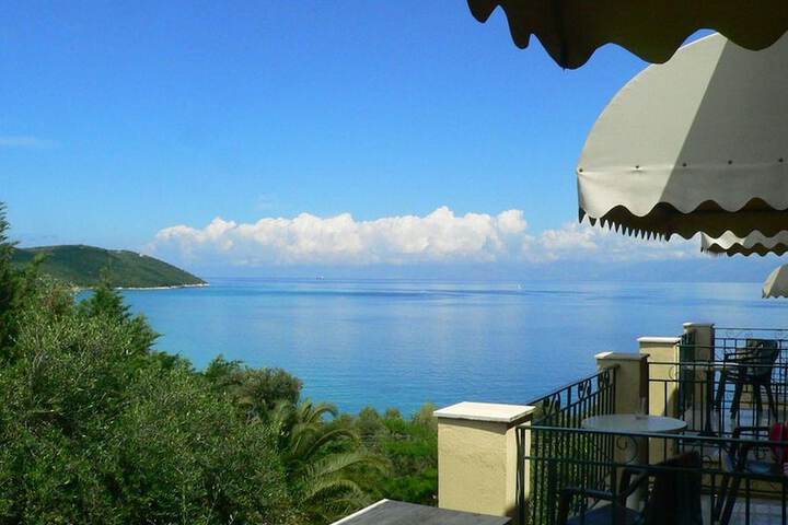 Apraos Bay Hotel in Kalamaki Beach- a Peaceful Area With Great sea View