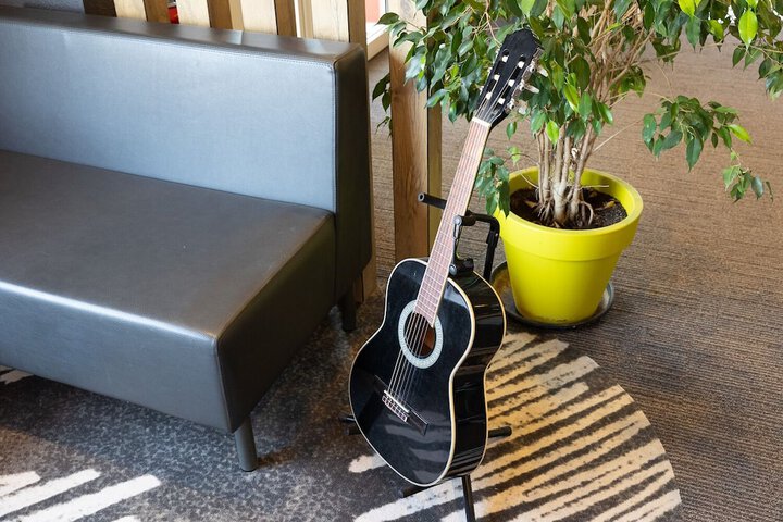 Guest Lobby