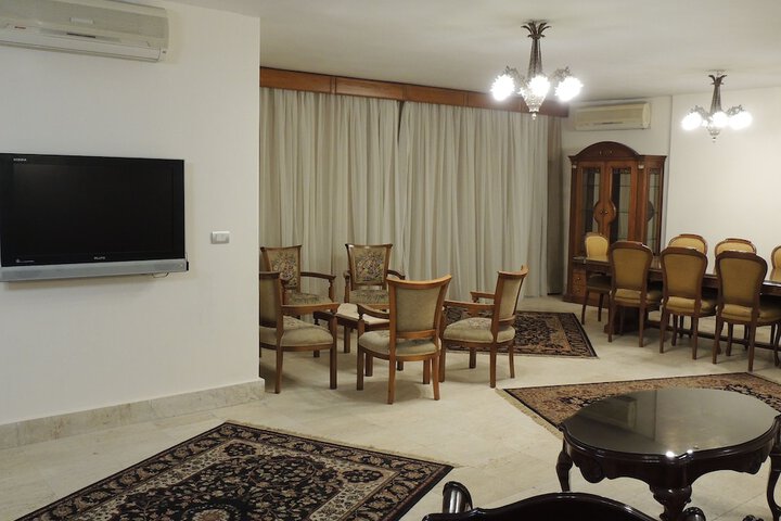 Room 14 of 34