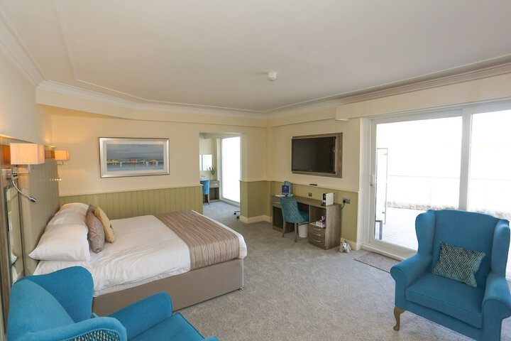 Room 6 of 41