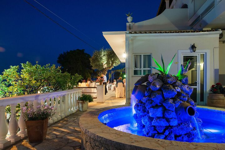 Hotel Exterior 65 of 73